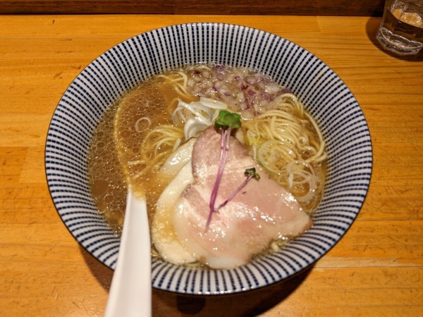 「中華そば（黒）」@貝だし麺 きた田の写真