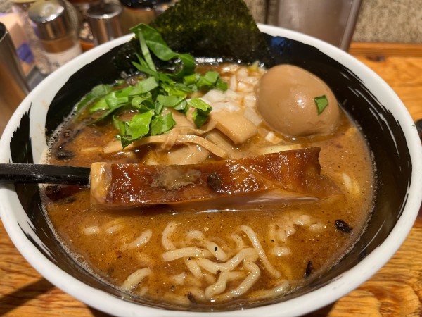 「味玉コク醬そば大盛固め1020円」@麺場 浜虎 横浜店の写真