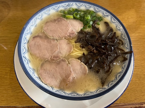 「らーめん」@博多ラーメン しばらく 町屋店の写真