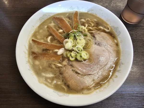 「中華そば（あぶかた）　850円」@たかはし中華そば店の写真