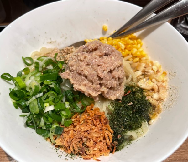 「まぜそば(豚)中盛」@まぜそば 三ツ星の写真