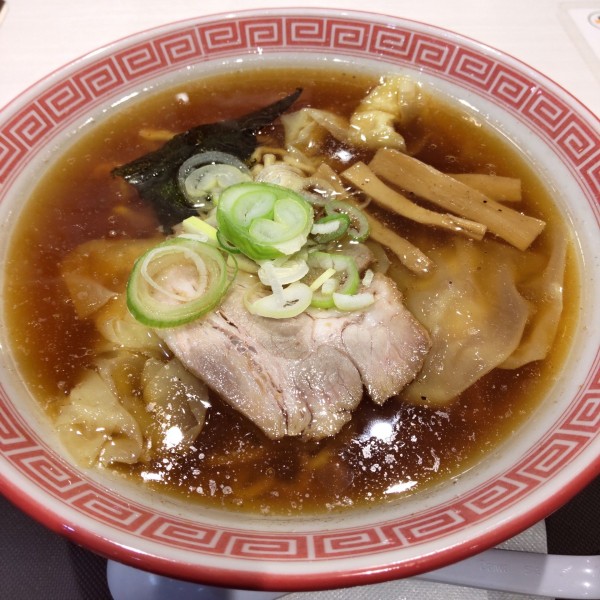 「わんたん麺（￥1,150）」@荻窪中華そば 春木屋 ラゾーナ川崎店の写真