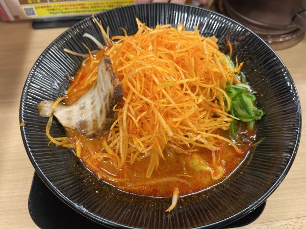 「辛ネギ味噌ラーメン　麺硬　1100円」@五穀みそらーめん 味噌屋蔵之介 飯能店の写真