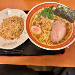 半チャンラーメン（950円）