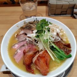 チャーシュー小山スペシャル＋3種のチャーシュー丼