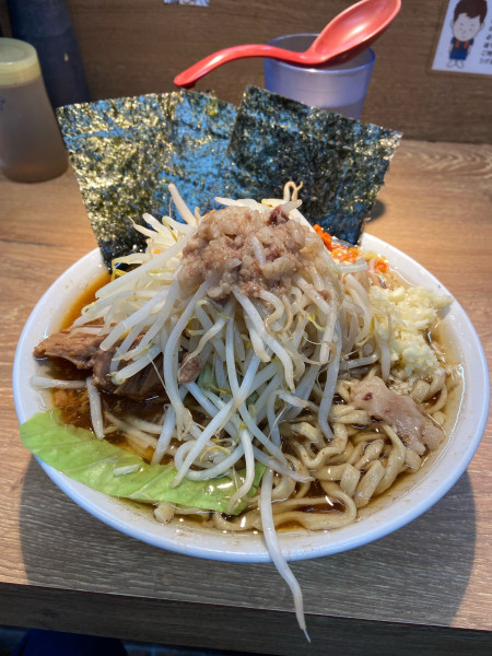 「ミニラーメン（250g）ニンニク、アブラ、辛揚げ（900円）」@麺屋 浜一の写真