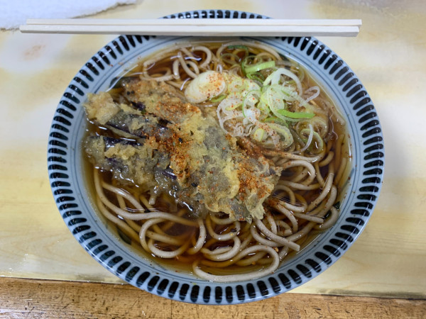 「なす天そば 440円」@相州そば 関内本店の写真