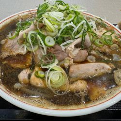 特製津軽煮干肉ブラック大盛　１１００円