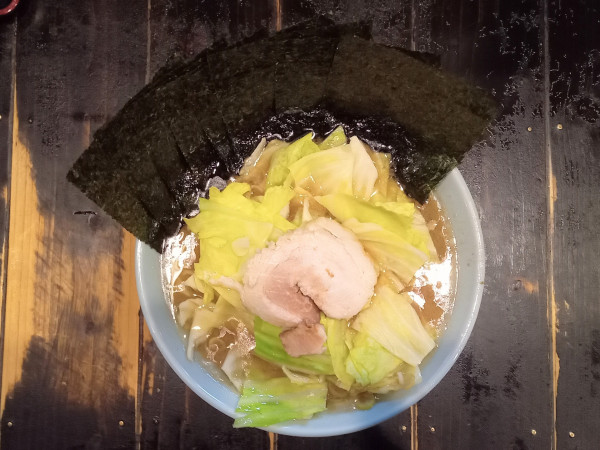 「キャベツラーメン＋のり」@らーめんありがた家の写真