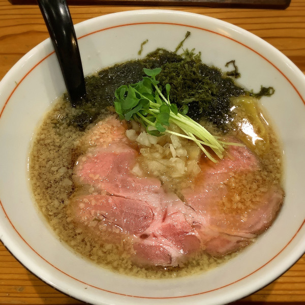 「煮干し背脂らーめん　900円」@城下町 どすんの写真