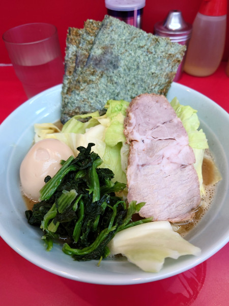 「得特製ラーメン  硬め」@横浜ラーメン 武蔵家 大井町店の写真