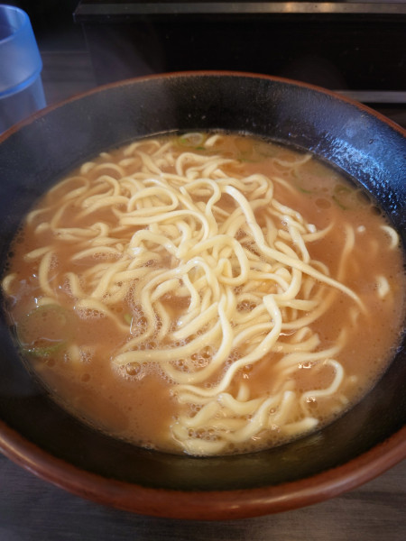 「朝ラー 中 硬め」@横浜家系らーめん 武術家の写真