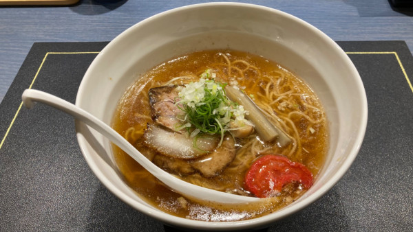 「コンソメらーめん」@Craft Ramen BiTの写真