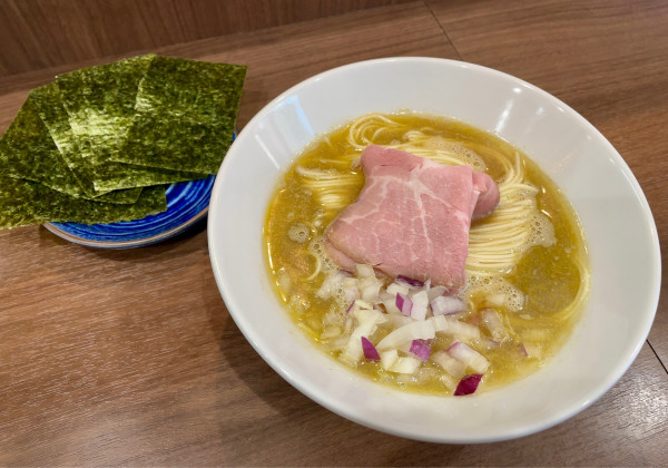 「煮干ソバ＋海苔」@Noodle&Spice curry 今日の1番の写真