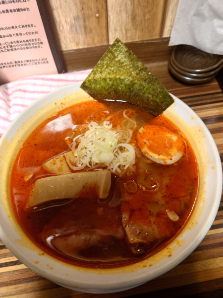 「辛いラーメン」@めん処 倖佳の写真