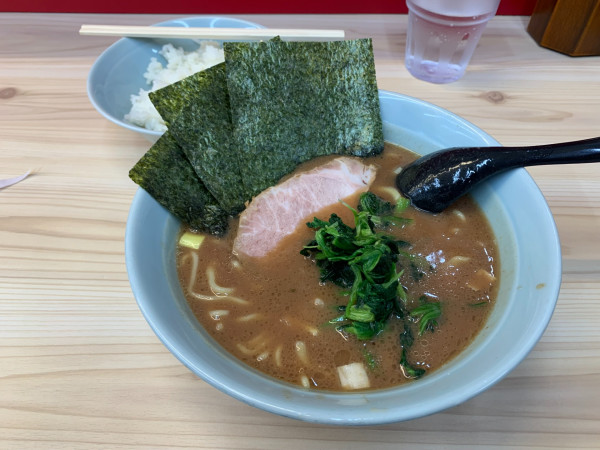 「ラーメン並 800円」@らーめん武道家 口の写真