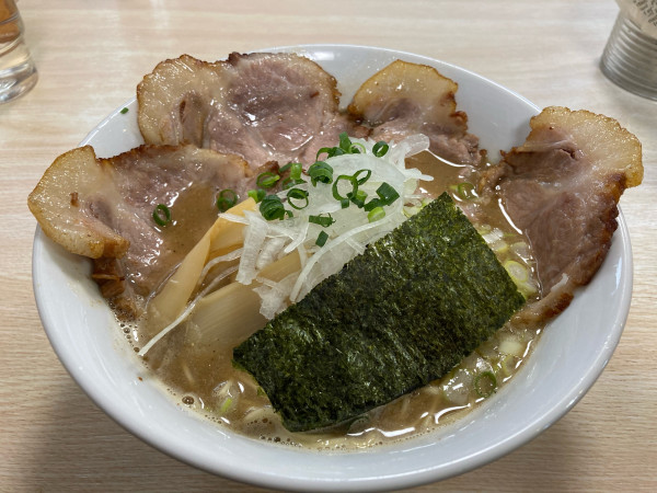 「濃厚煮干らーめん・チャーシュー」@麺処 大木の写真