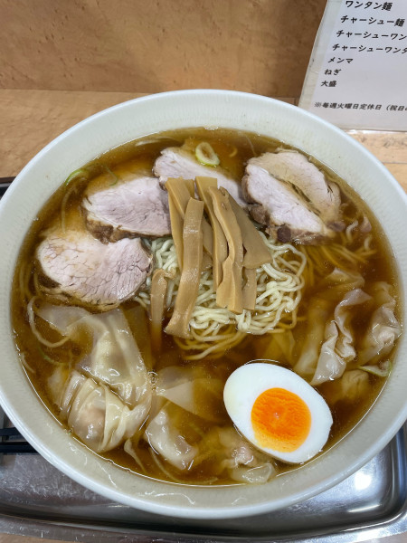 「チャーシューワンタン麺（大盛）」@一ノ割大勝軒の写真