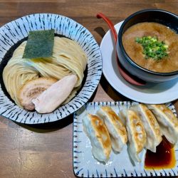 濃厚つけ麺(900¥)