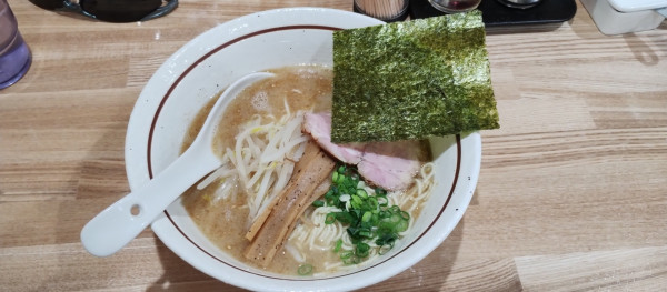 「ランチセット(塩とんこつラーメン + とりマヨごはん)」@麺屋 万年青の写真
