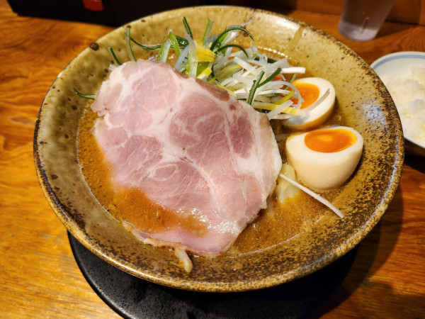 「味玉味噌ラーメン　ライス小」@純米味噌らーめん なかむらの写真