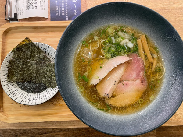「干貝鶏湯拉麺NT$238」@麺屋 一燈 ITTO 台湾店の写真