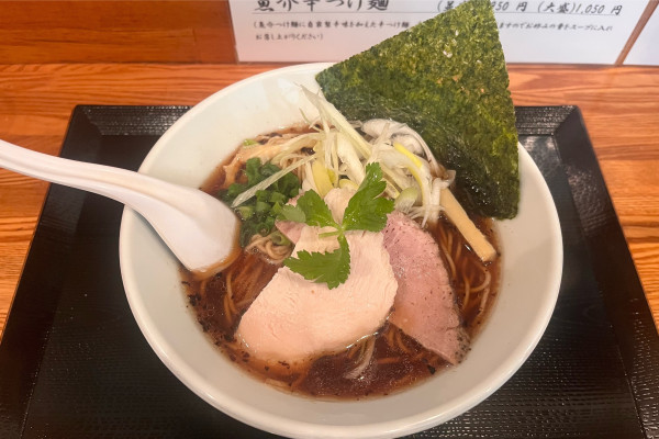 「焦がし葱醤油らぁ麺(並)」@麺処 黒の写真