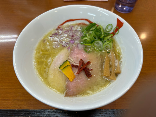 「コク塩」@麺や 魁星 京急川崎店の写真