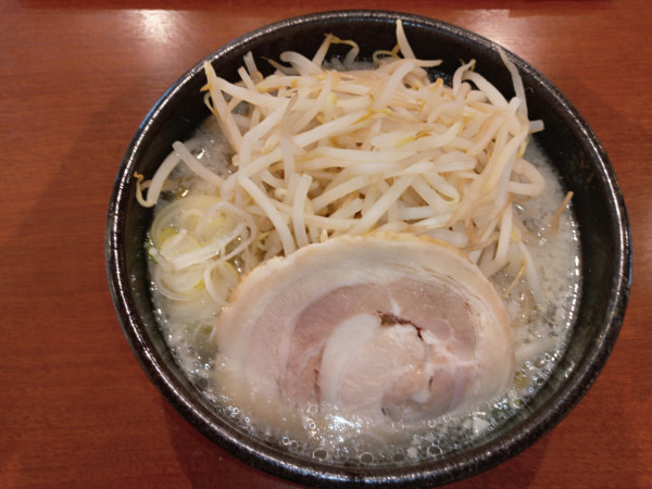 「背脂塩ラーメン」@焼きあご醤油ラーメン あらい イオンスタイル板橋前野町店の写真