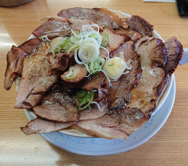「チャーシュー多い麺  塩」@かし亀の写真