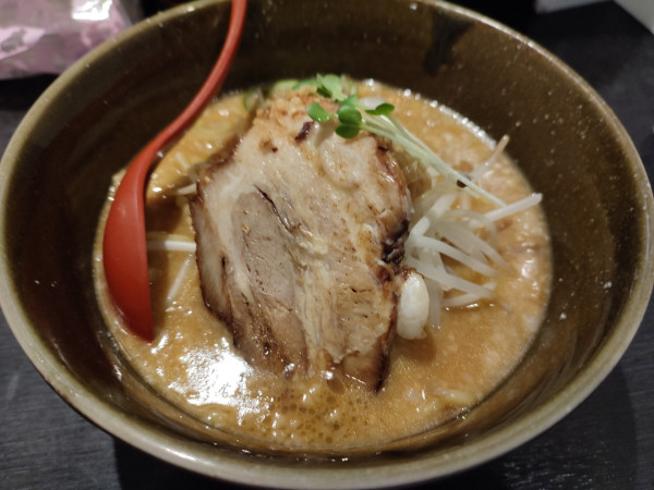 「濃厚味噌ラーメンミニドライカレーセット」@濃厚味噌らーめん ぶるんちょの写真