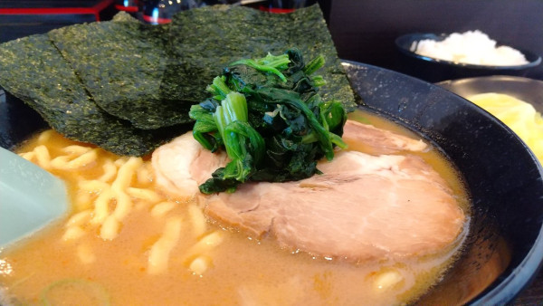 「#キャベツらーめん #並盛 #1040円 #小ライス #100円」@せんだい味噌部の写真