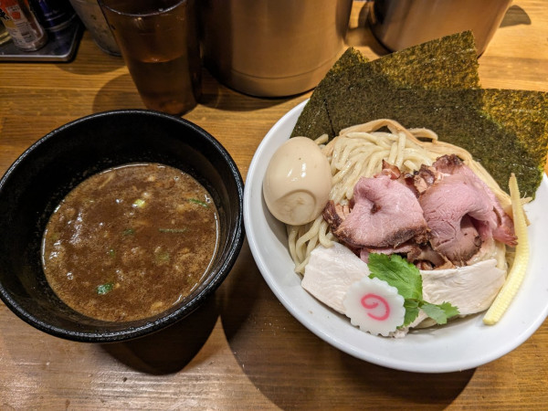 「特製濃厚つけ麺（魚介）1260円」@馳走麺 狸穴の写真