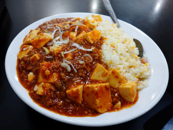 「麻婆豆腐あんかけ炒飯（800円）」@大福館の写真