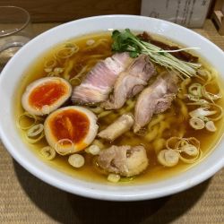親鶏中華そば(中太麺、大盛)+TP味玉