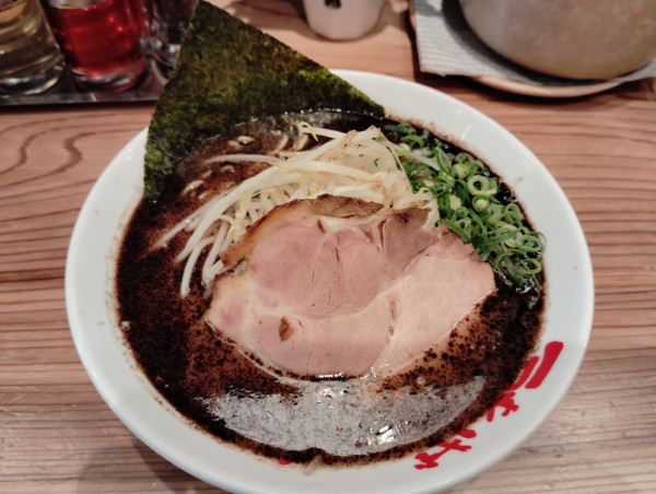 「らーめん　　　　　　６８０円」@なんつッ亭  町田店の写真