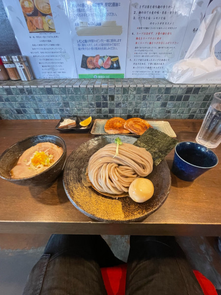 「汁並つけ麺大汁増し+半熟味玉+厚切り豚バラロールチャーシュー2枚」@麺屋みつば＋クローバーの写真