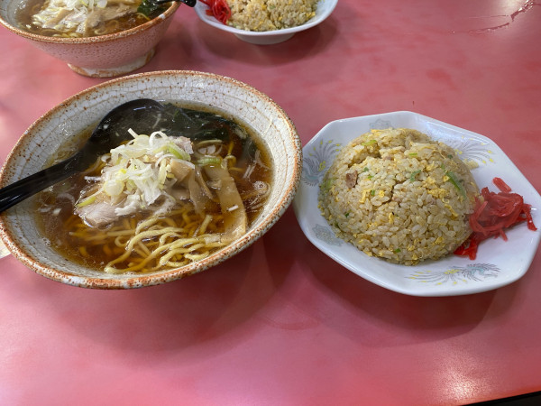 「ラーメン+チャーハンセット」@珍来 小岩南口店の写真