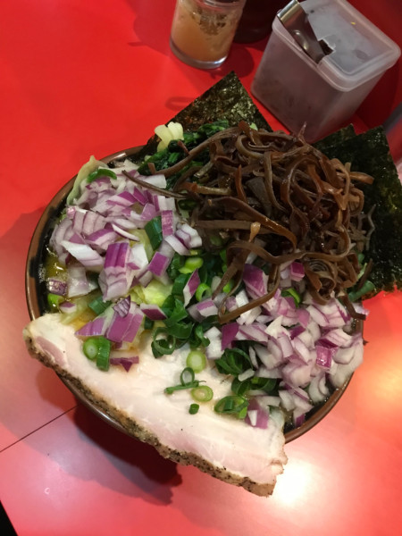 「いつもの🍜1,000円＋感謝のきくらげ」@どんとこい家の写真