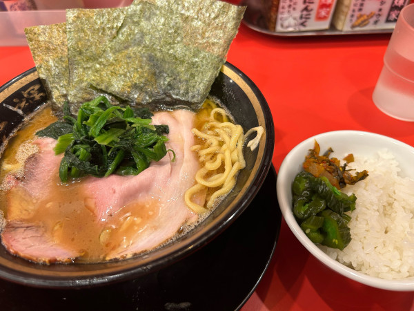 「ラーメン800円」@横浜家系ラーメン 大輝家の写真