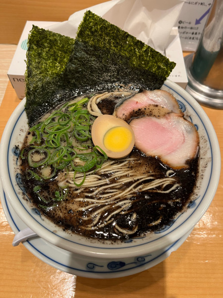 「渋三ブラック」@らあめん 渋谷三丁目の写真
