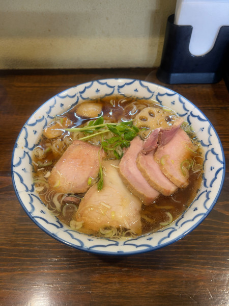 「燻しチャーシュー大盛」@醤油ラーメン専門店 一仁の写真