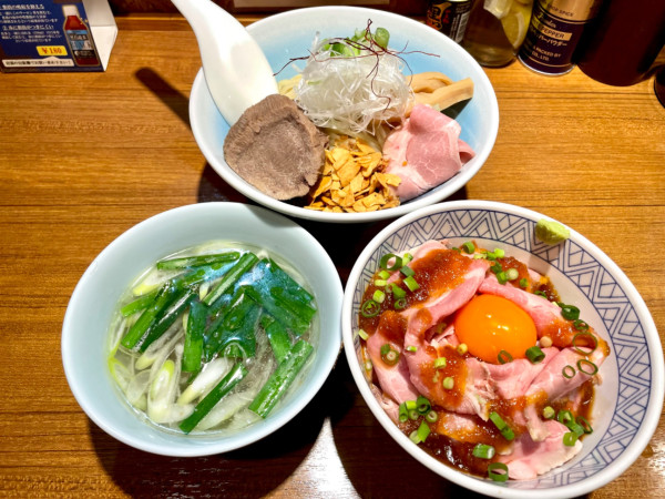 「【限定①】厚切り牛タンの塩つけめん 大」@寿製麺よしかわ 川越店の写真