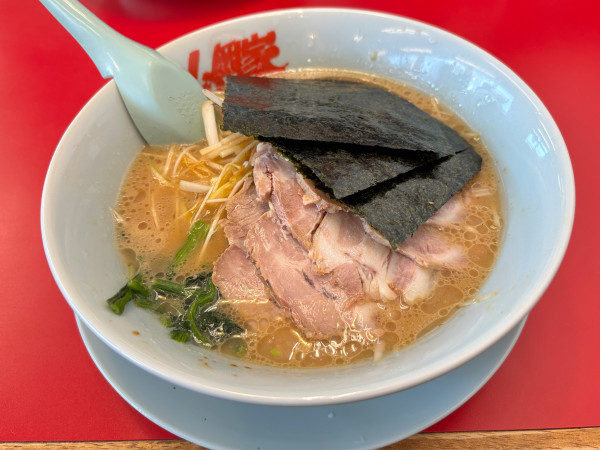 「正油ネギチャーシューメン」@ラーメン山岡家 富山田尻店の写真