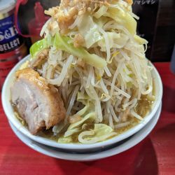 ラーメン小 930円