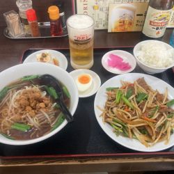 ニラレバランチ台湾ラーメン¥800