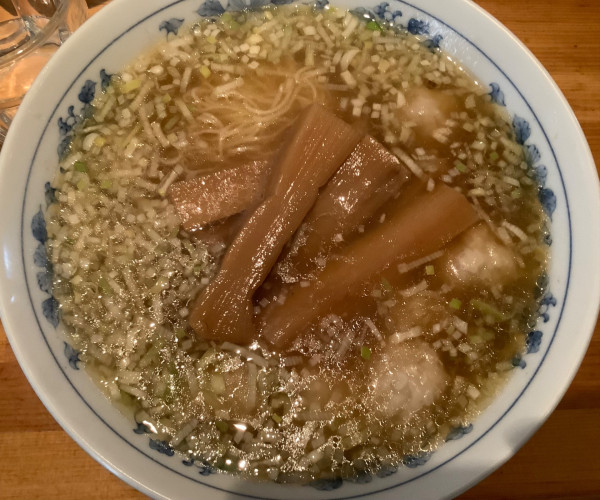 「タケノコワンタンそば」@ウミガメ食堂の写真