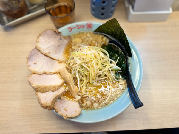 「ネギチャーシューメン(醤油)  麺硬め1250円」@ラーショマルミャー 王子店の写真
