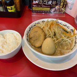 豚骨味玉野郎1,130円+ごはん200円