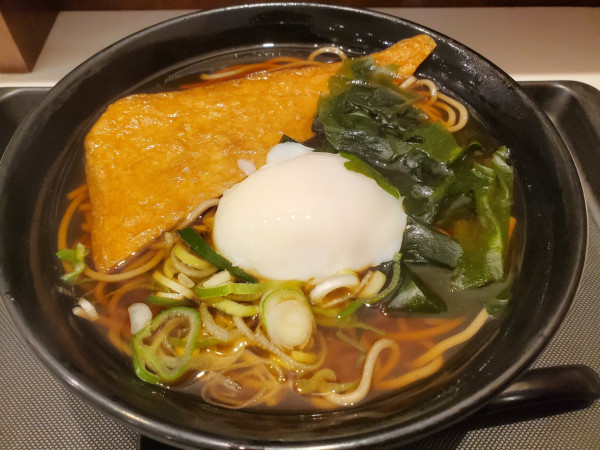 「朝そば・温・きつね」@名代 富士そば 蒲田店の写真